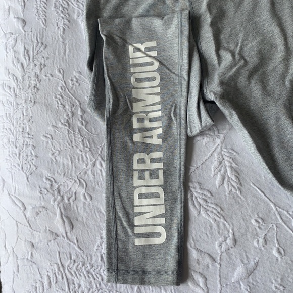 Gray Under Armour Leggings - Picture 4 of 5